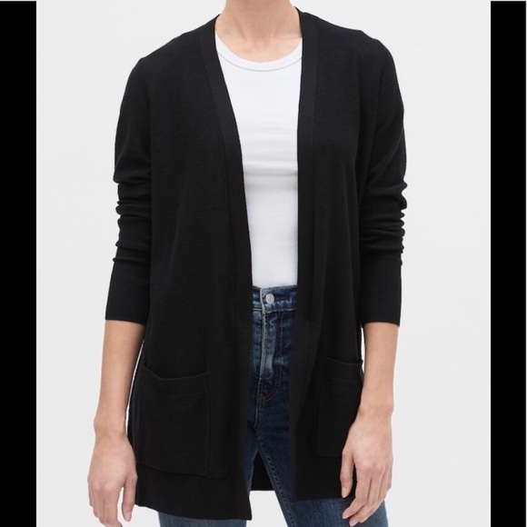 GAP/ Woman’s  Black  Cardigan/ SIZE M / - Picture 1 of 8